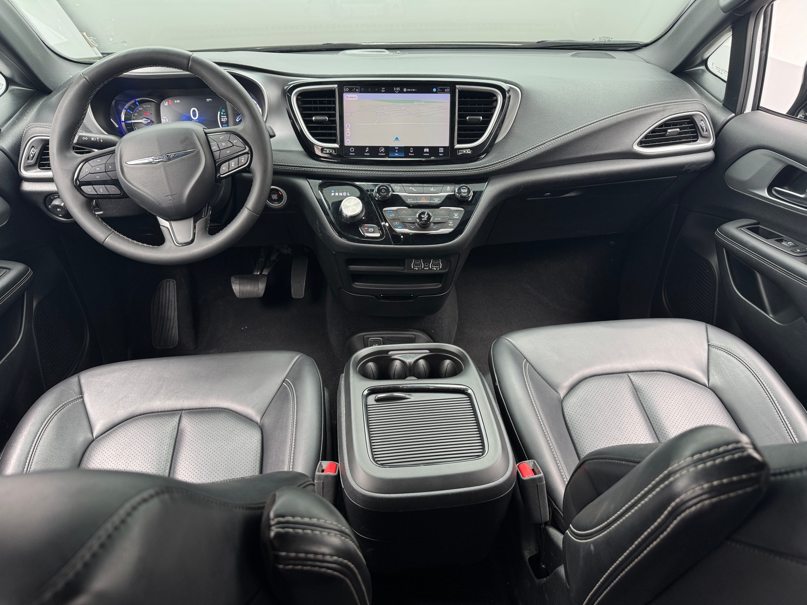 Thumbnail: 2024 Chrysler Pacifica - 2
