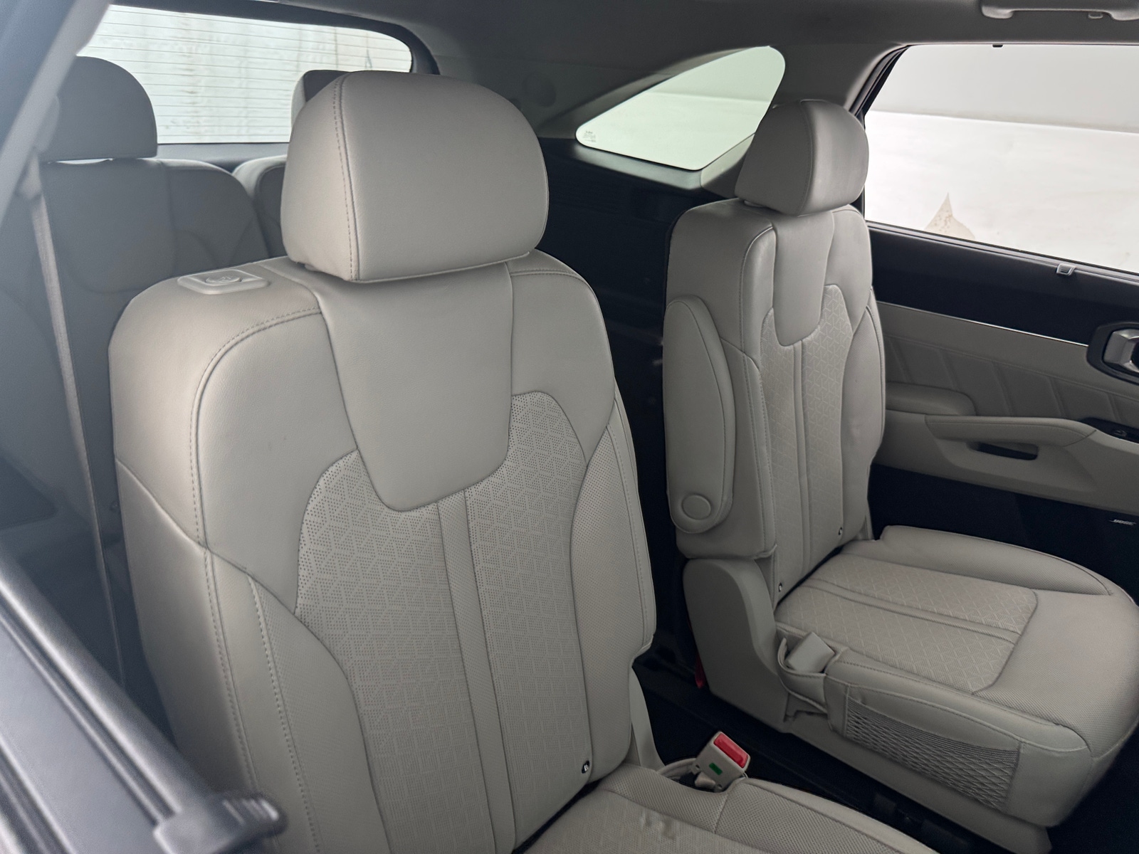 Thumbnail: 2023 Kia Sorento - 5