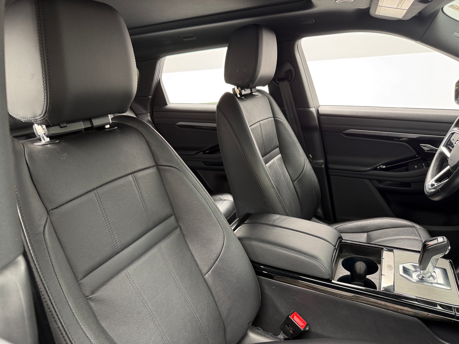 Thumbnail: 2022 Land Rover Range Rover Evoque - 2
