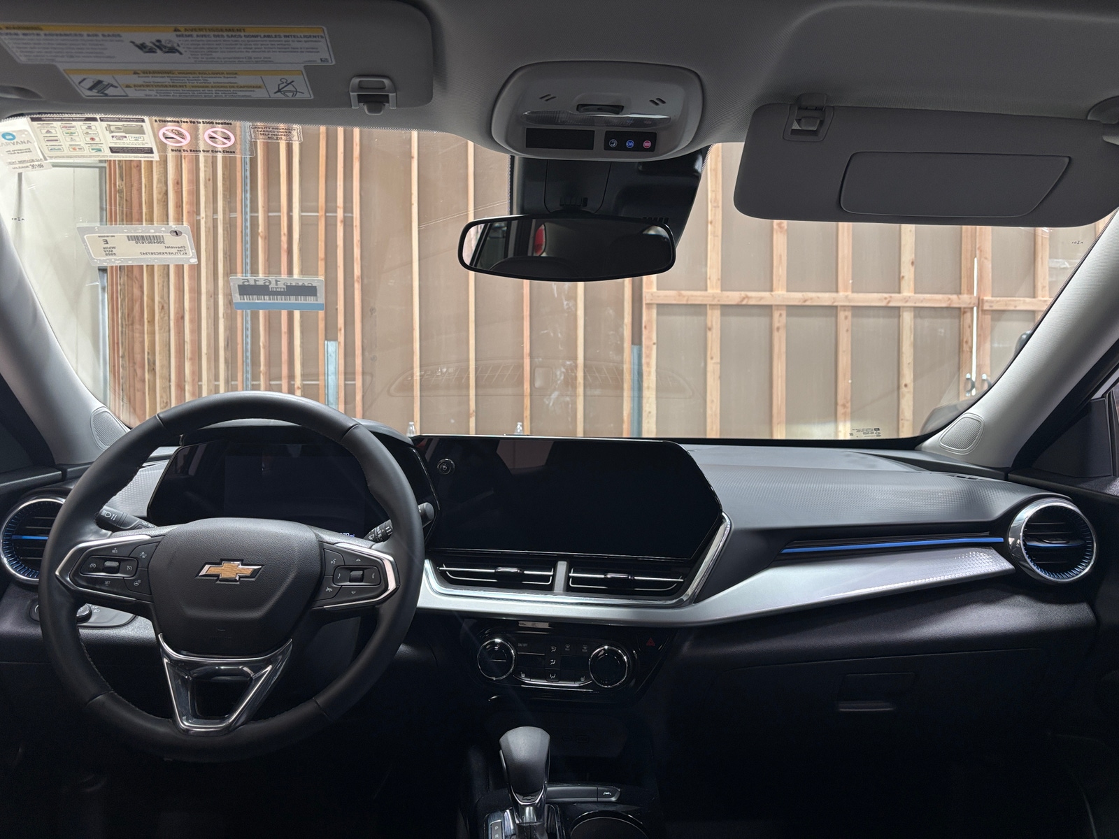 Thumbnail: 2025 Chevrolet Trax - 3