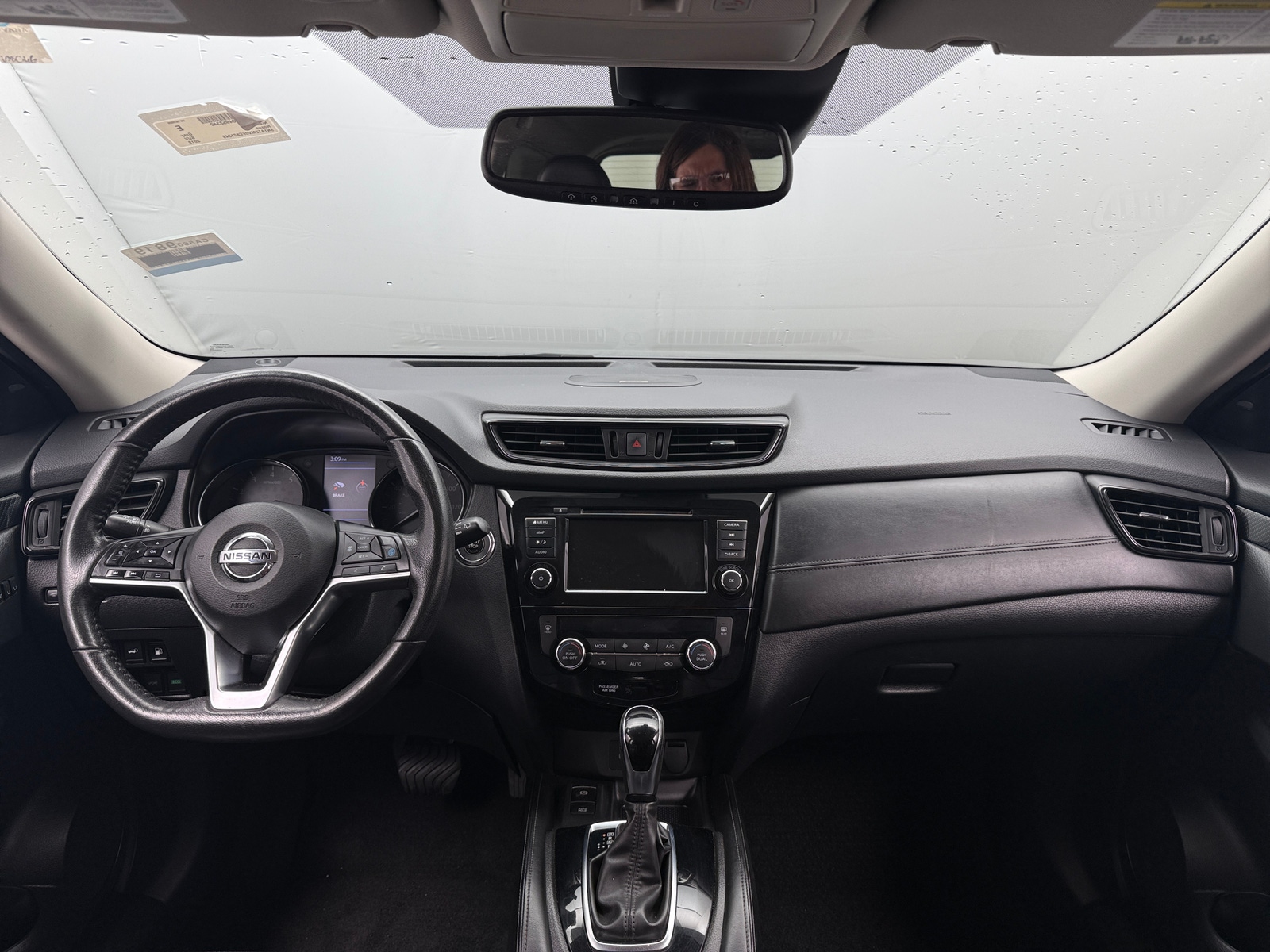 Thumbnail: 2019 Nissan Rogue - 2