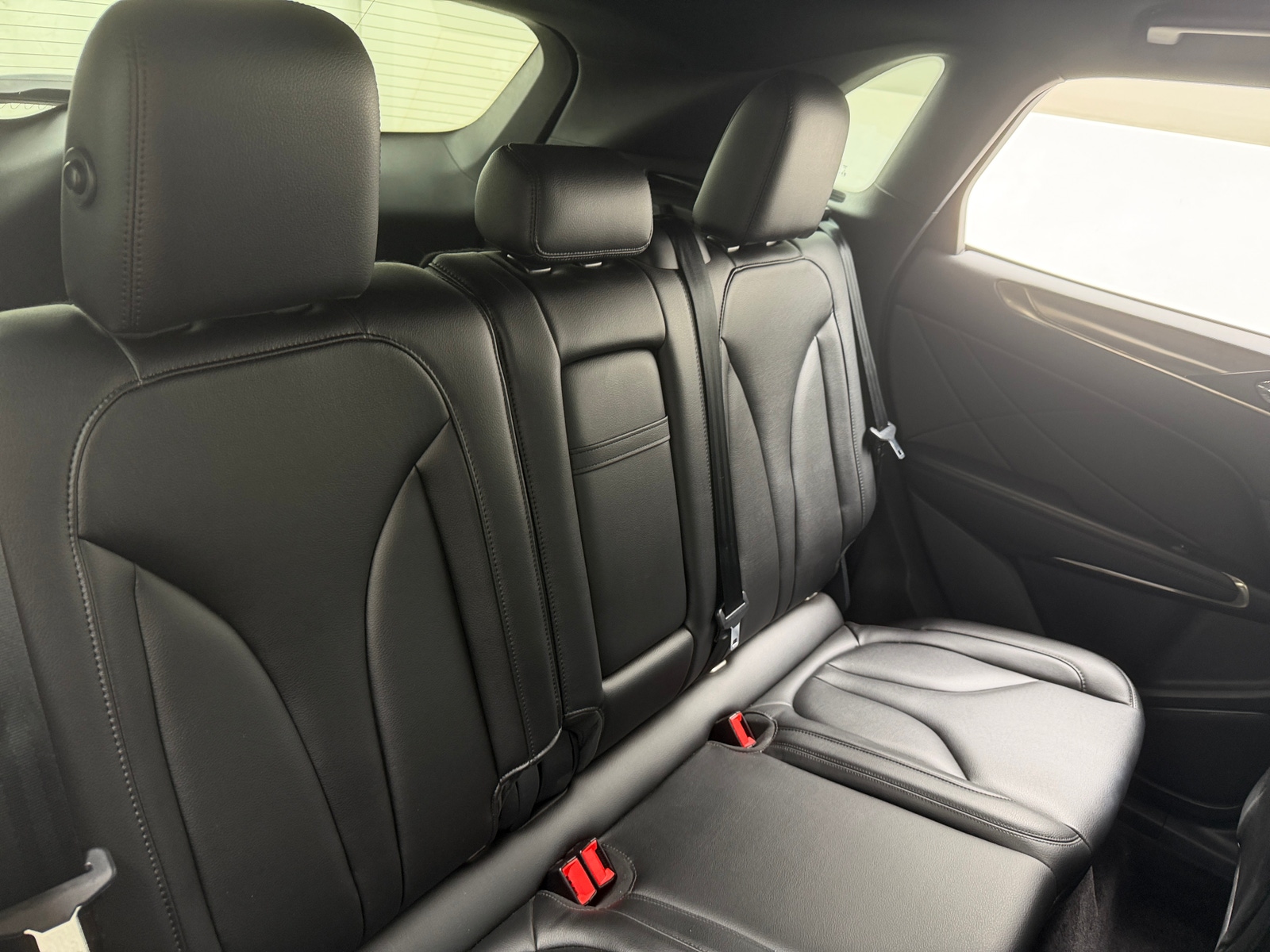 Thumbnail: 2017 Lincoln MKC - 5