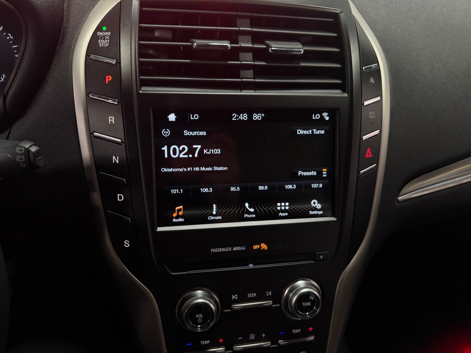 Thumbnail: 2017 Lincoln MKC - 3