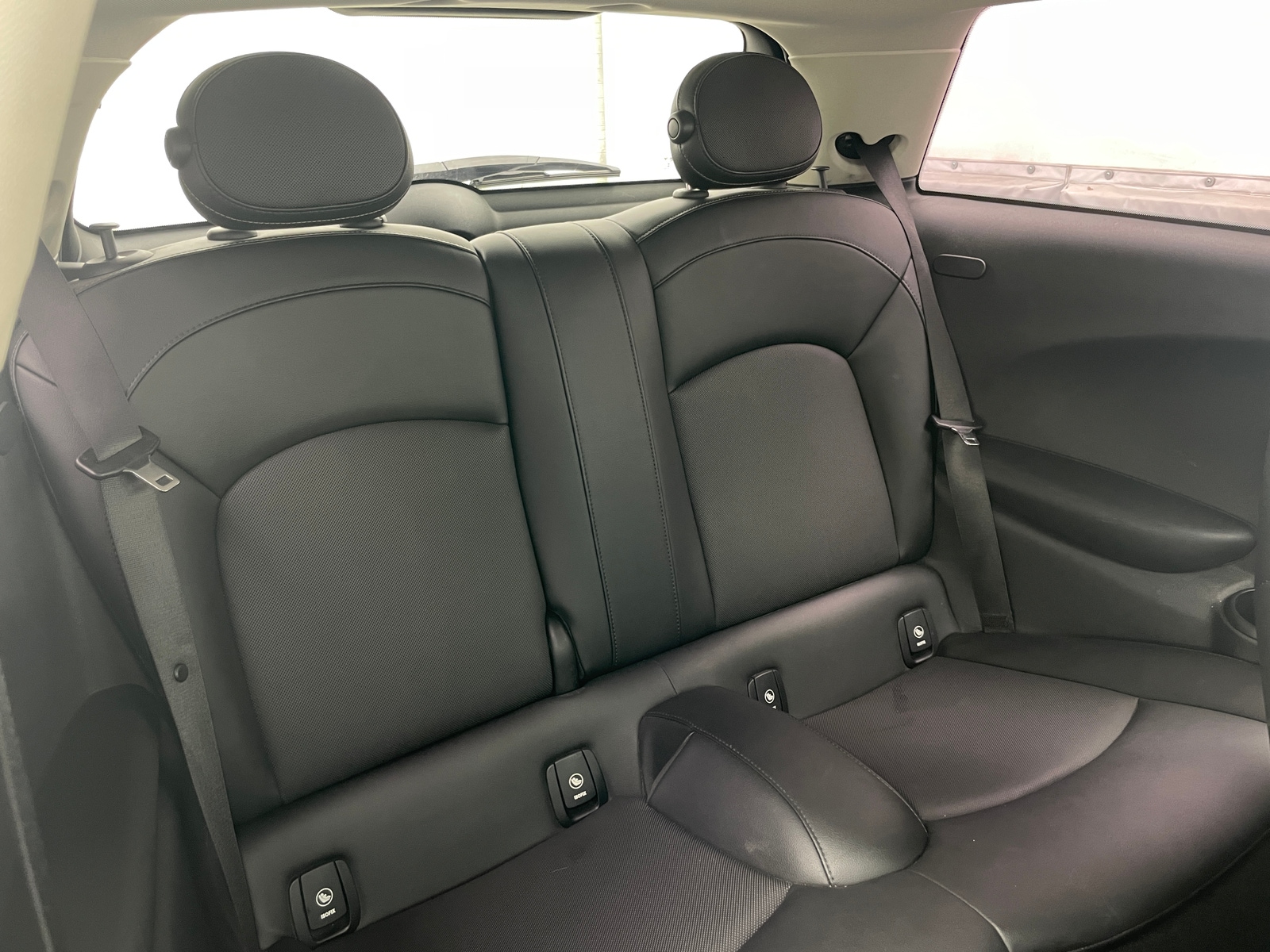 Thumbnail: 2015 MINI Cooper Hardtop - 5