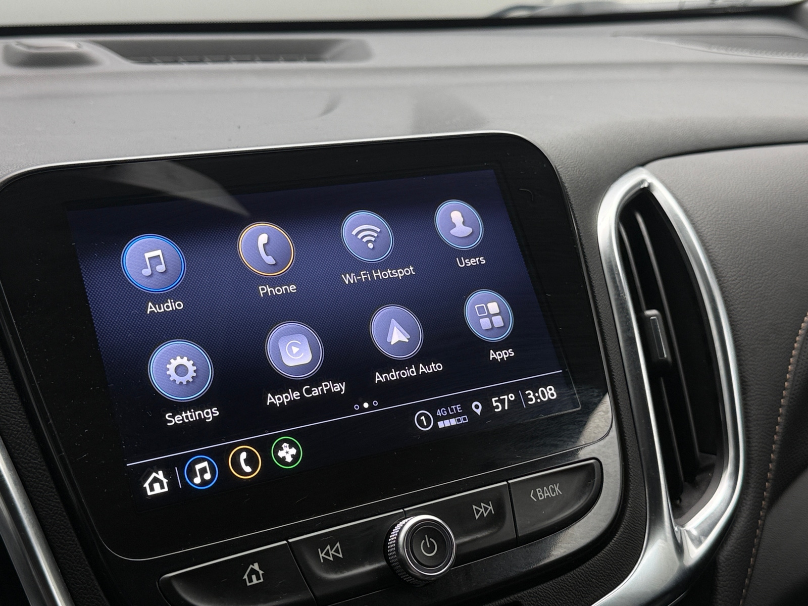 Thumbnail: 2024 Chevrolet Equinox - 3