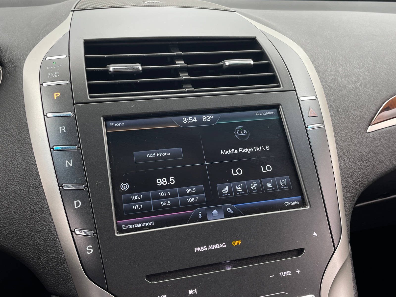 Thumbnail: 2014 Lincoln MKZ - 3