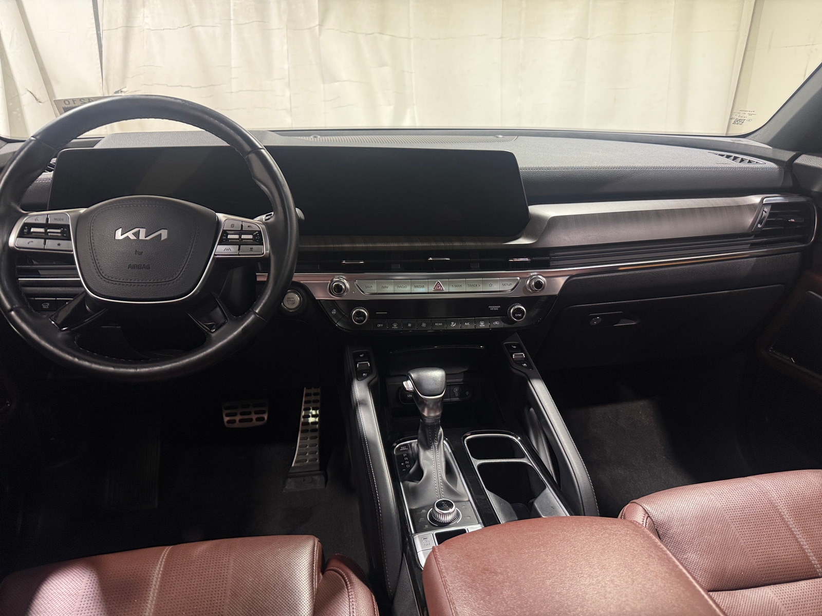 Thumbnail: 2023 Kia Telluride - 2