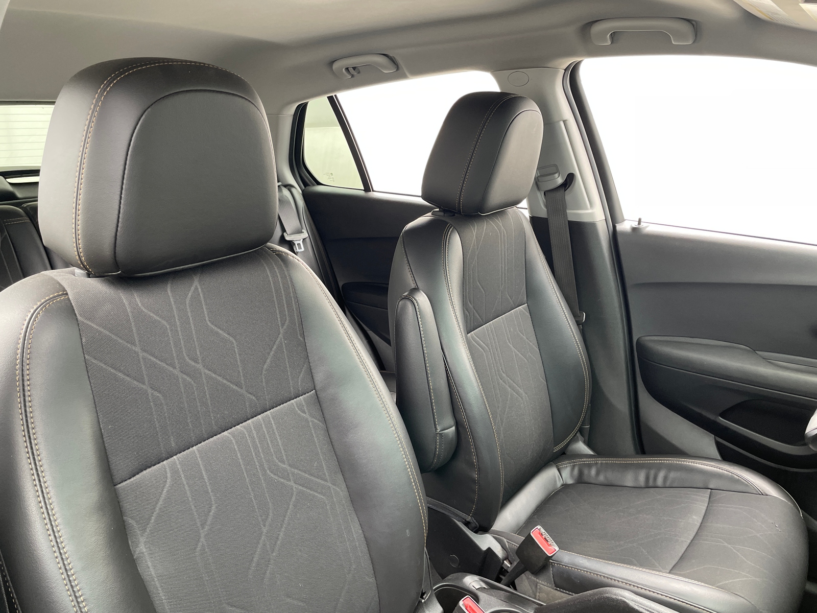 Thumbnail: 2019 Chevrolet Trax - 2