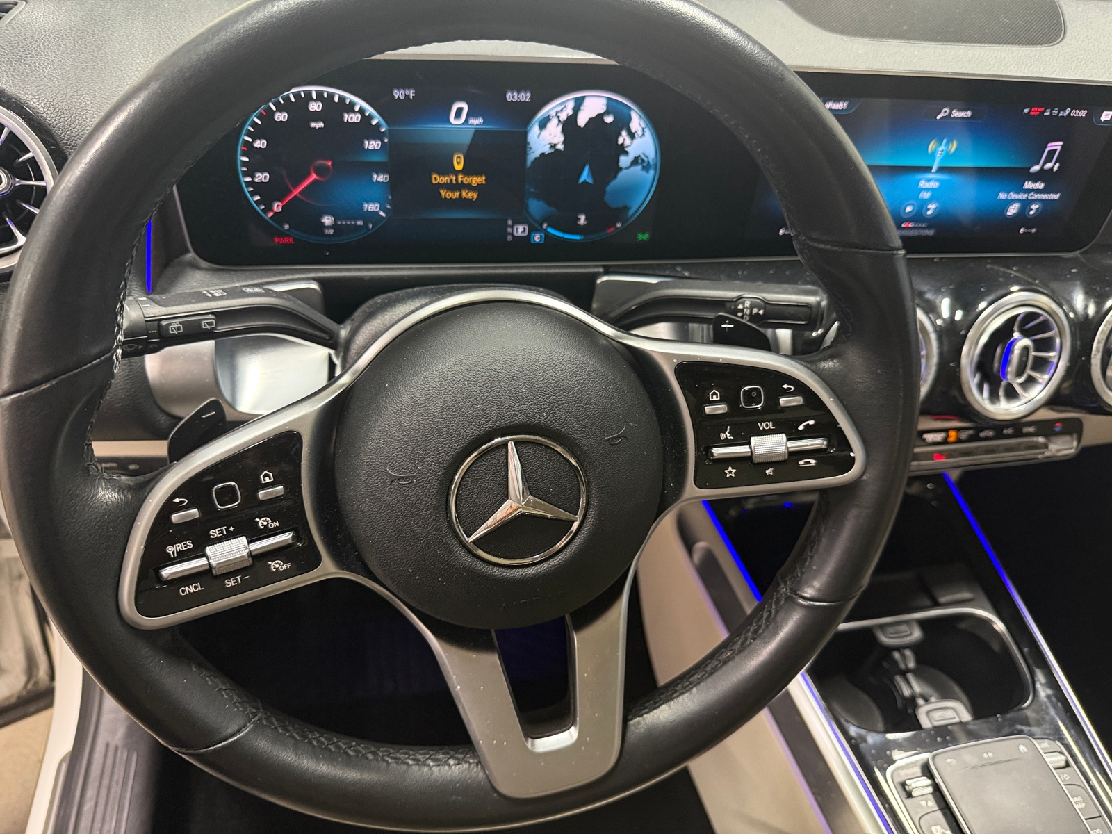 Thumbnail: 2021 Mercedes-Benz GLB - 4