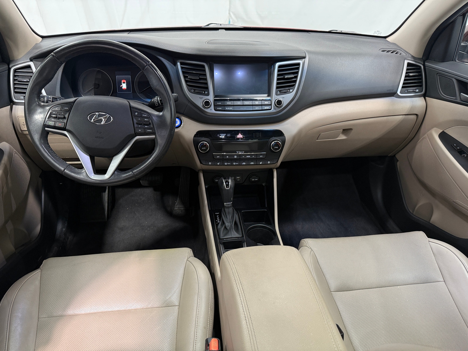Thumbnail: 2016 Hyundai Tucson - 2