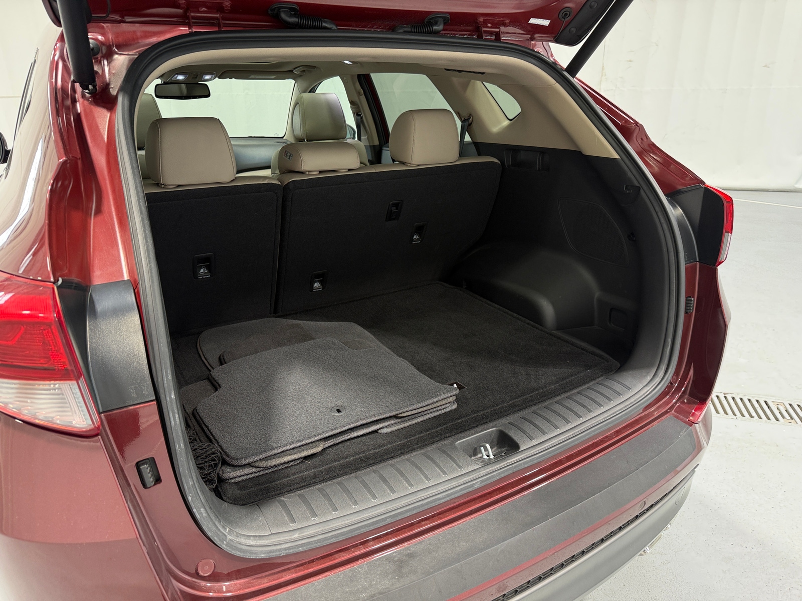 Thumbnail: 2016 Hyundai Tucson - 6