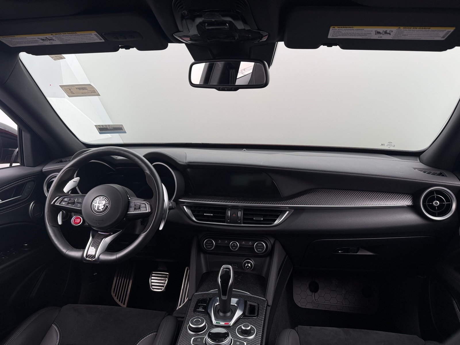 Thumbnail: 2024 Alfa Romeo Stelvio - 2