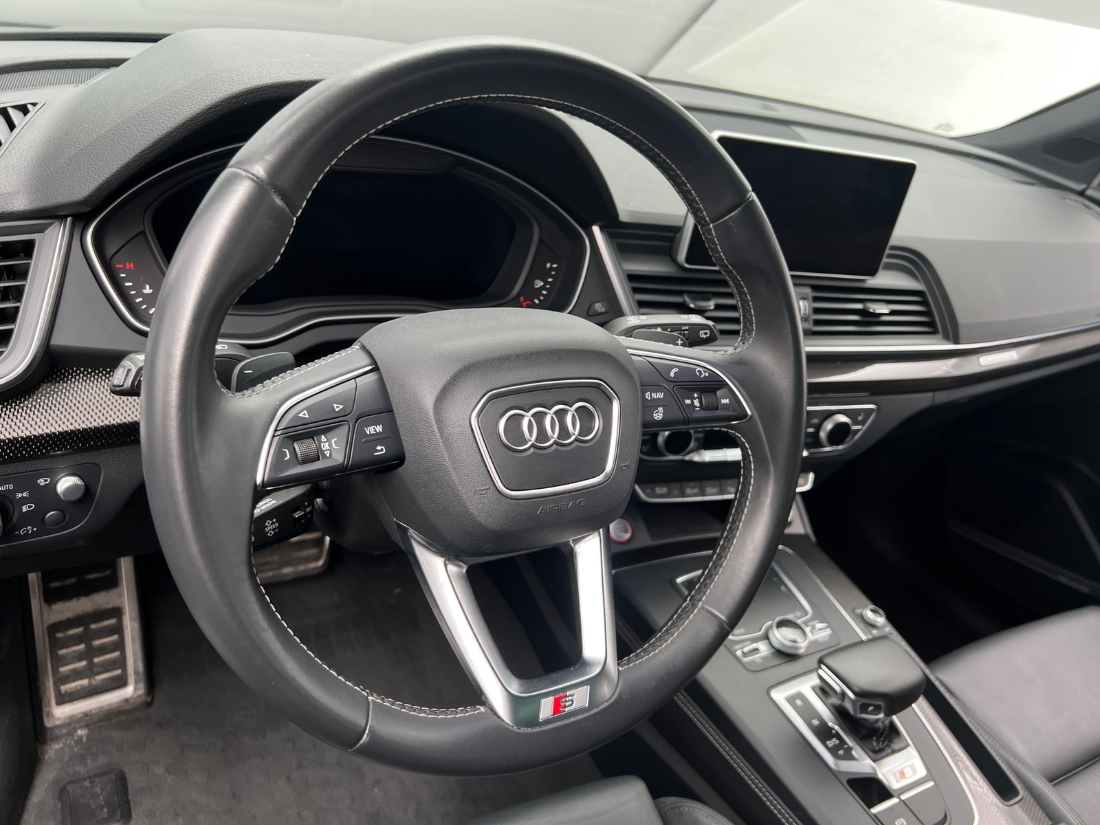 Thumbnail: 2019 Audi SQ5 - 4