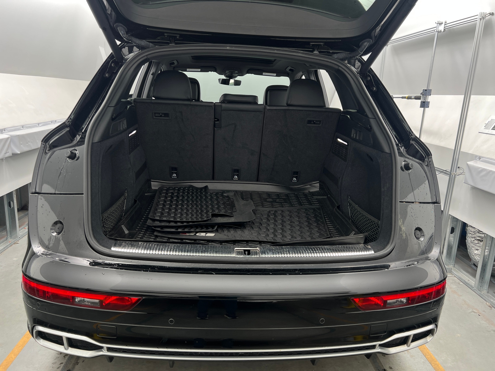 Thumbnail: 2019 Audi SQ5 - 6