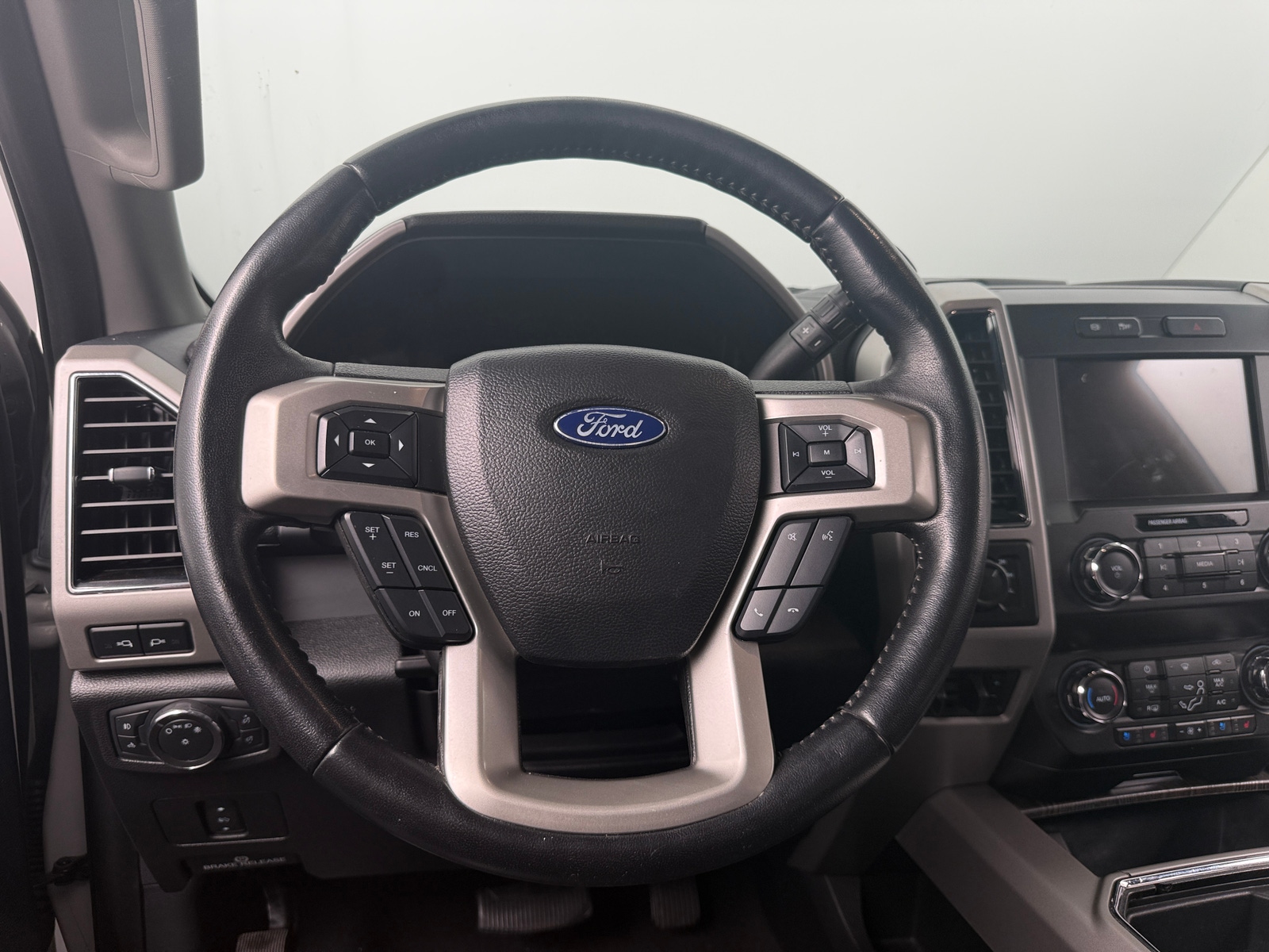 Thumbnail: 2021 Ford Econoline - 4