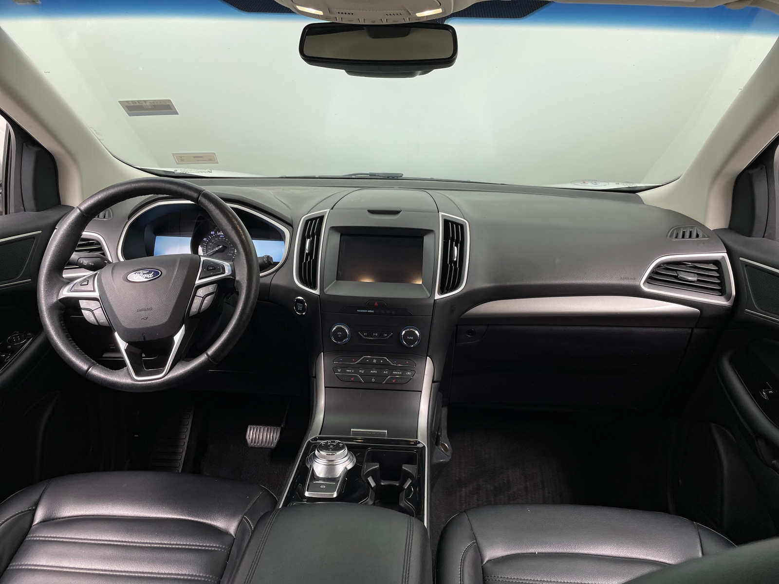 Thumbnail: 2019 Ford Edge - 3