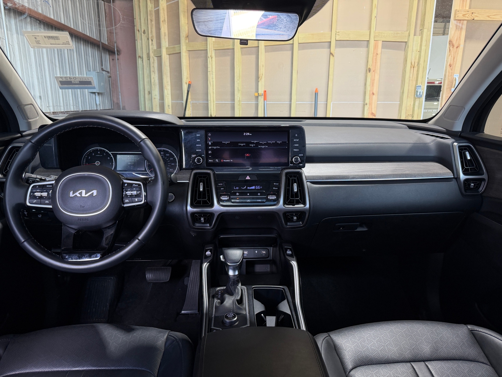 Thumbnail: 2022 Kia Sorento - 2