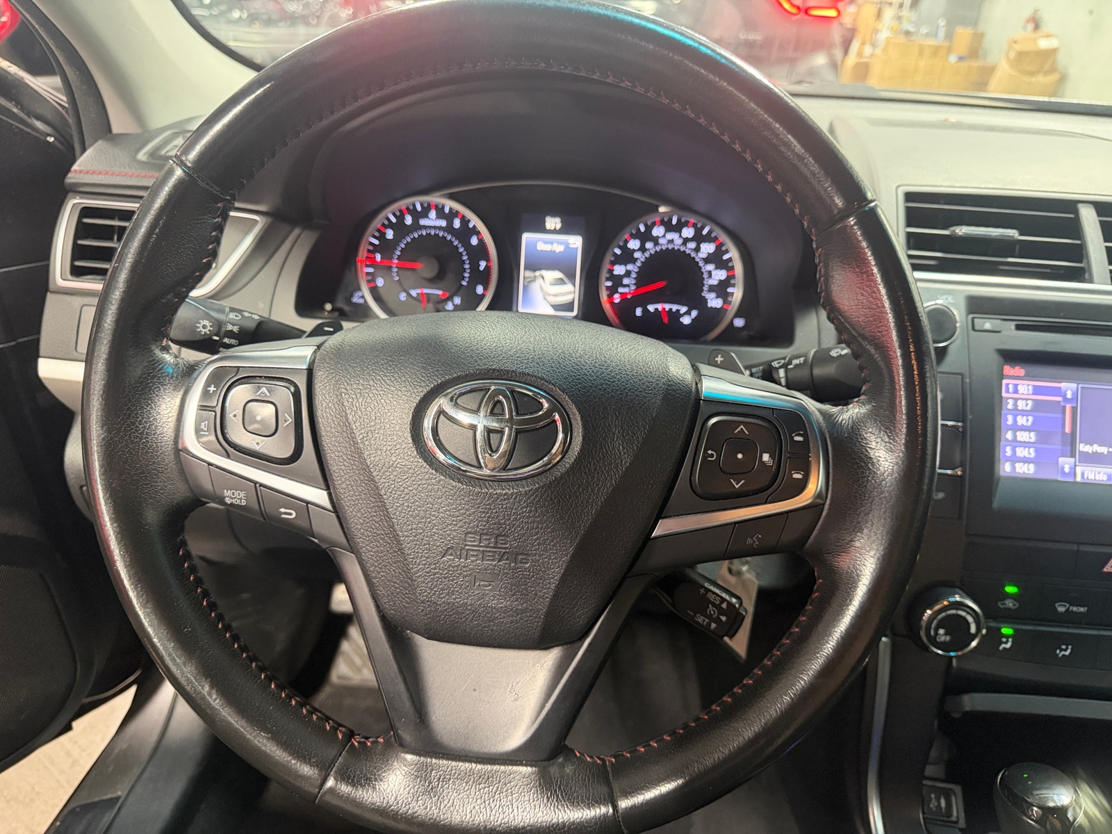 Thumbnail: 2016 Toyota Camry - 5