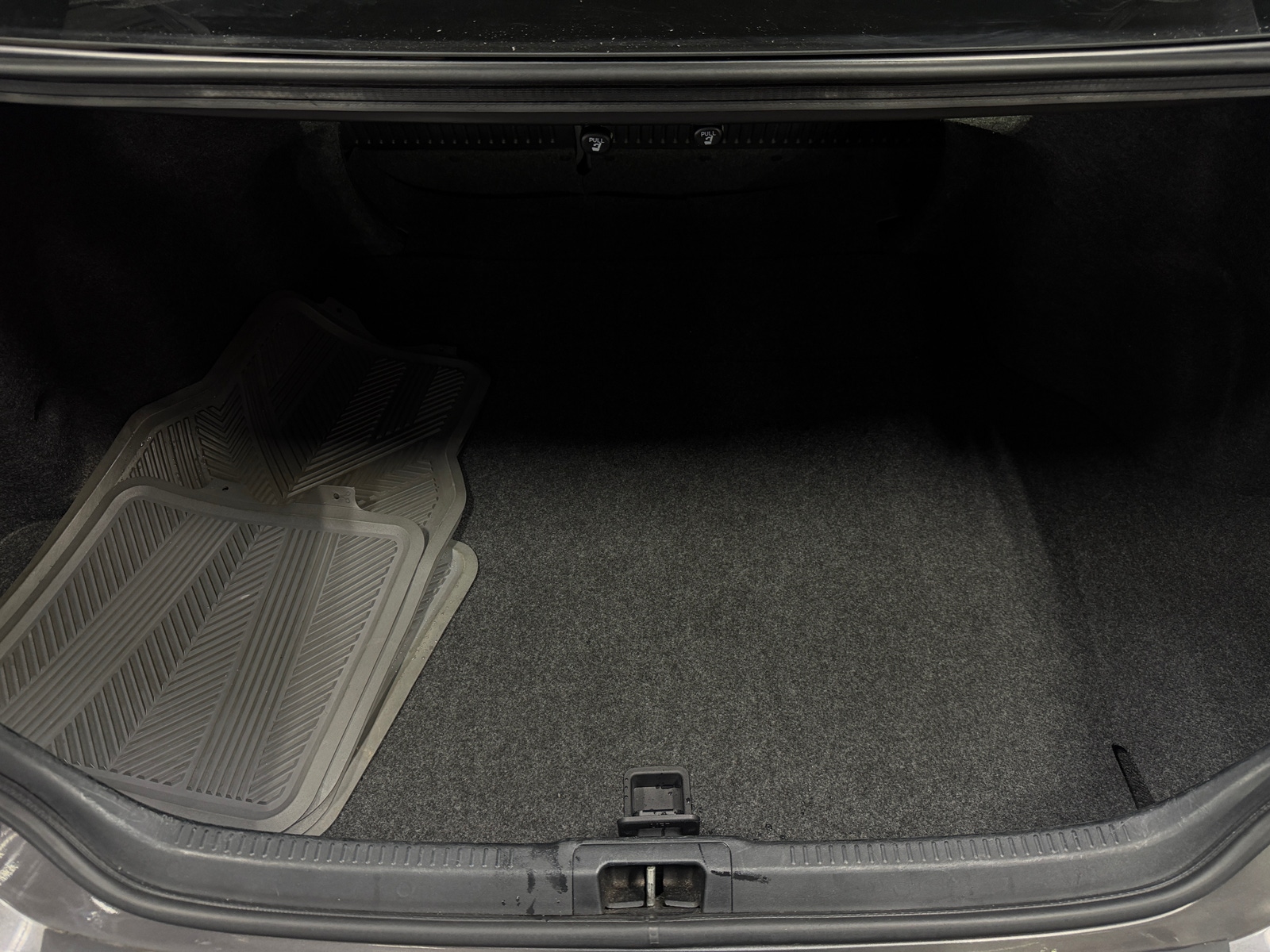 Thumbnail: 2016 Toyota Camry - 7