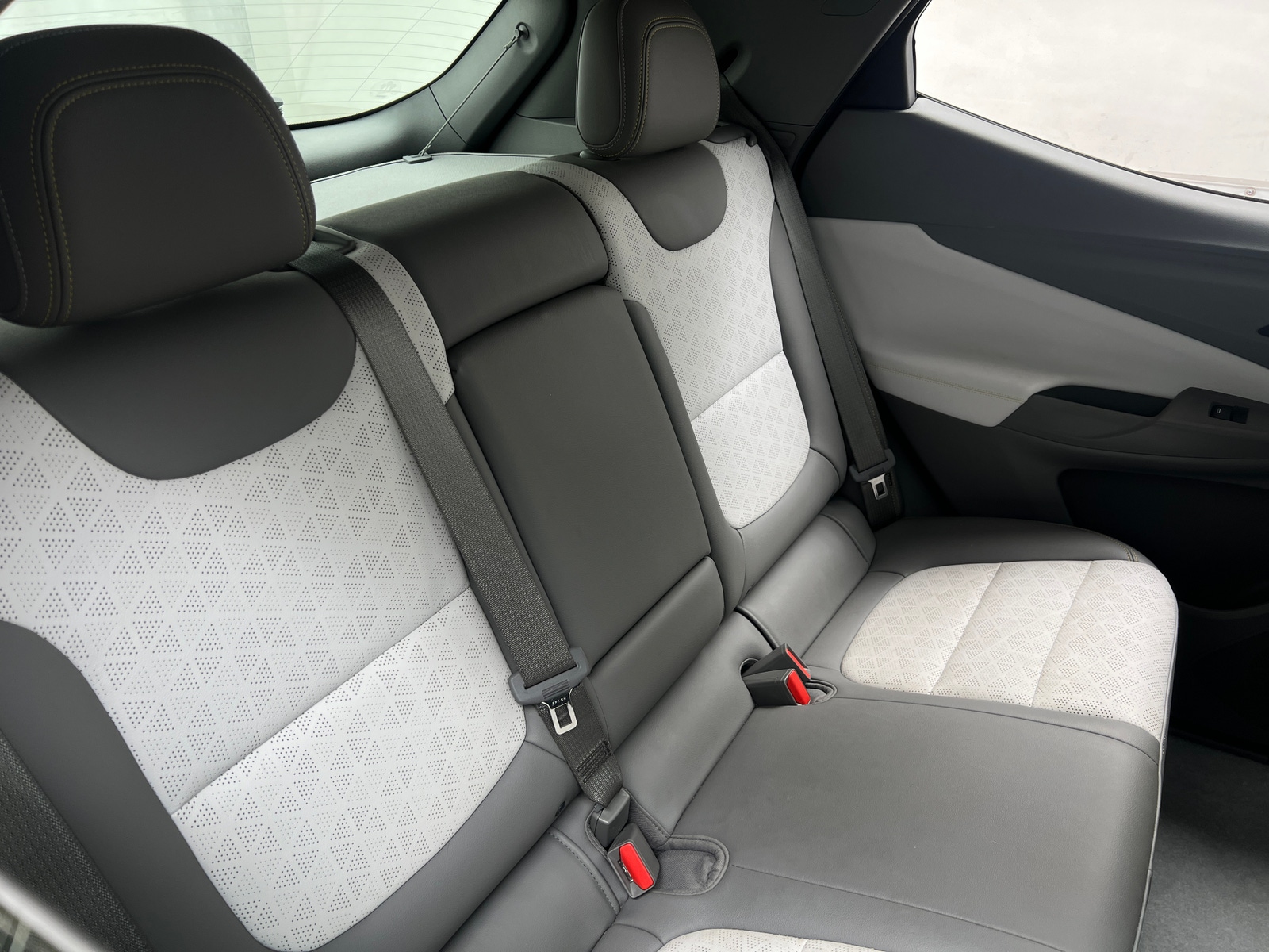 Thumbnail: 2023 Chevrolet Bolt EUV - 5
