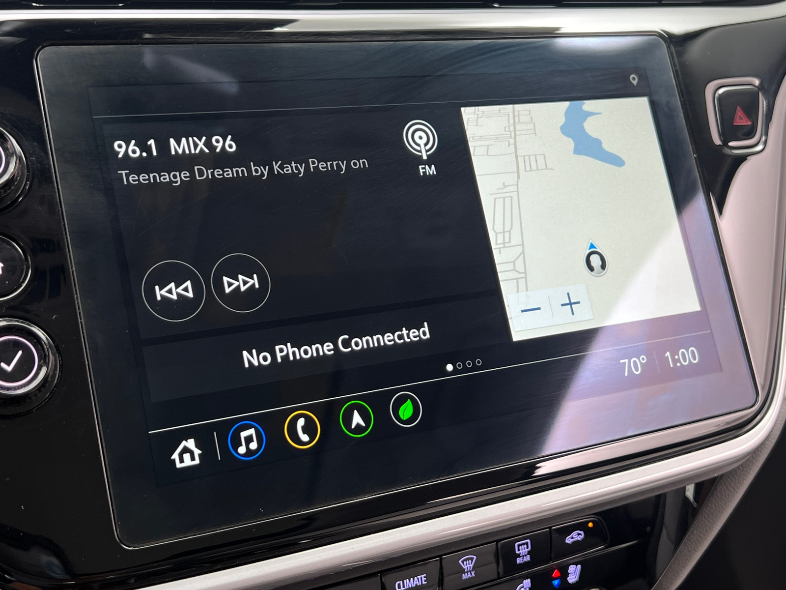 Thumbnail: 2023 Chevrolet Bolt EUV - 3