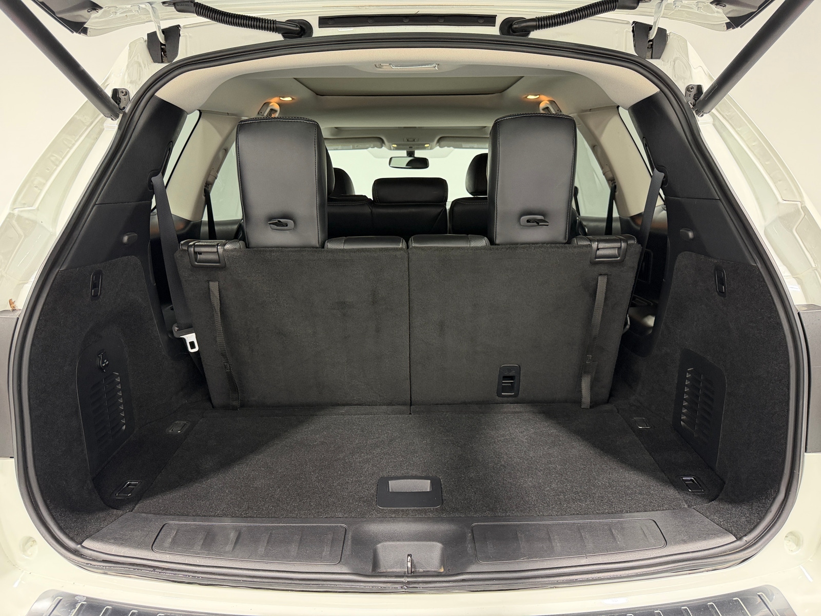 Thumbnail: 2019 Nissan Pathfinder - 6