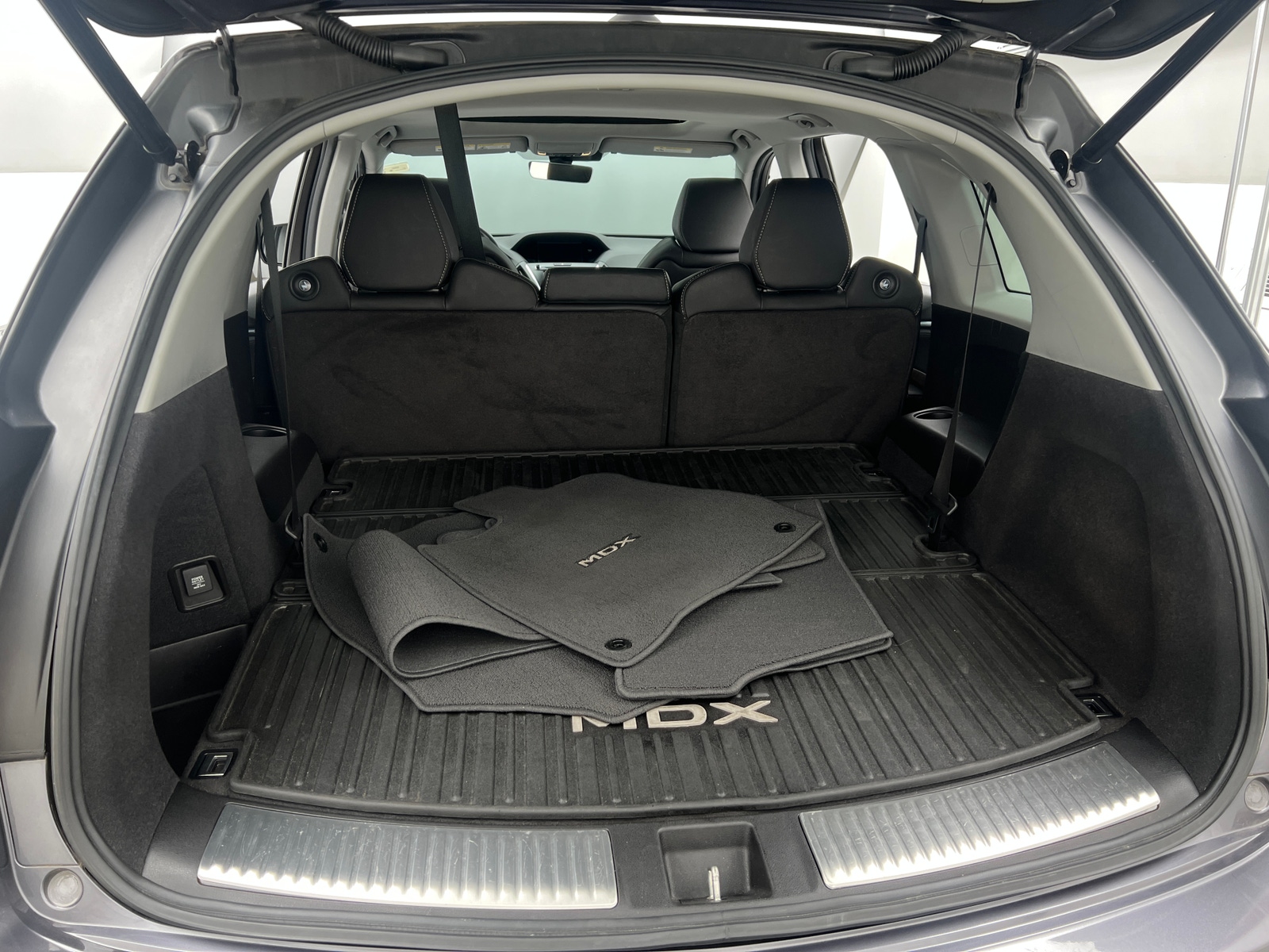 Thumbnail: 2020 Acura MDX - 6