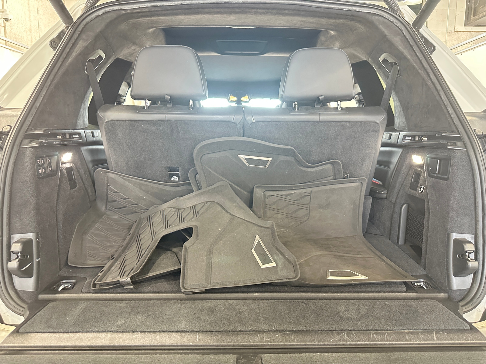 Thumbnail: 2019 BMW X7 - 6