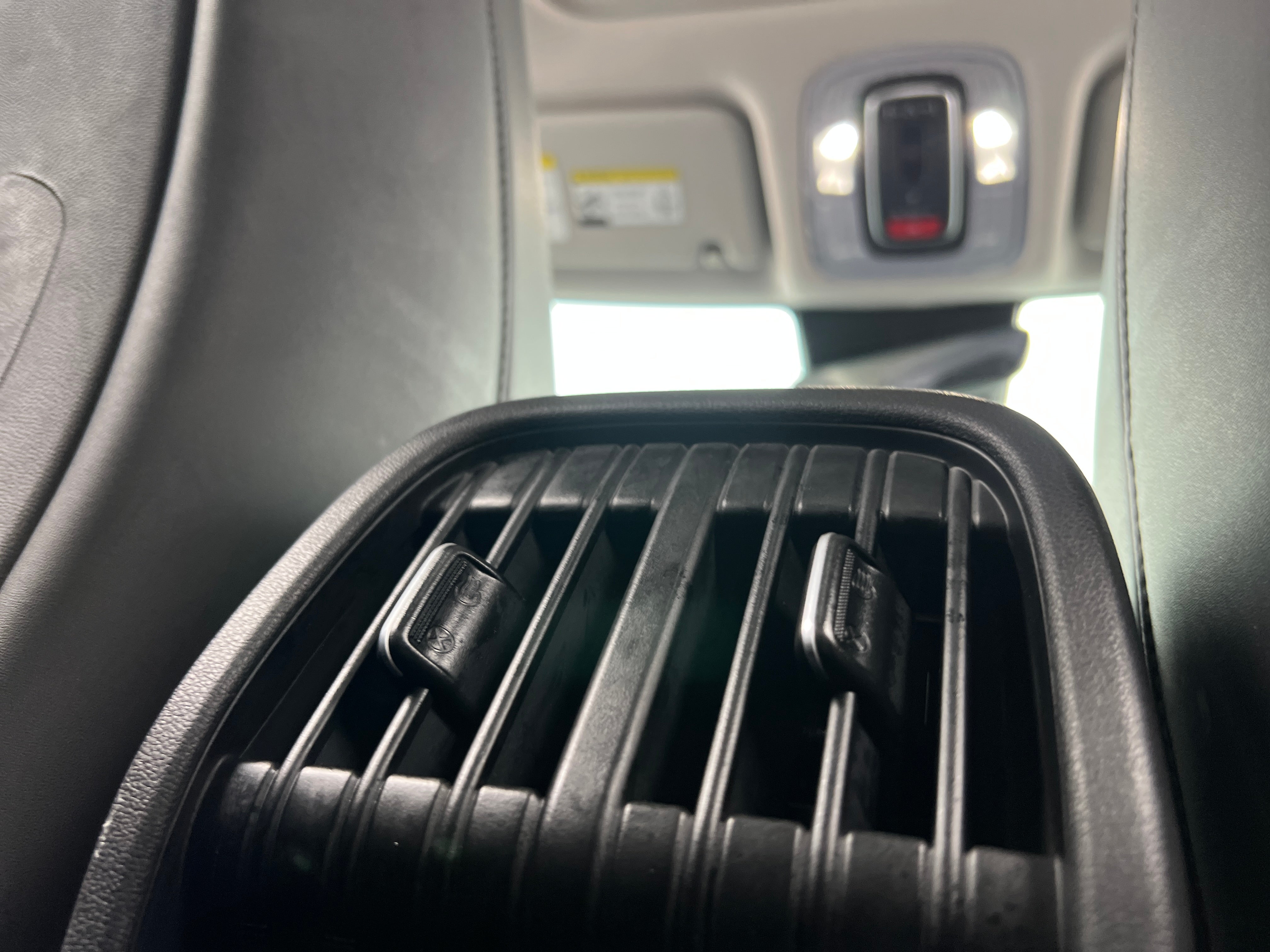Used 2024 Hyundai Kona EV Limited with VIN KM8HE3A68RU004050 for sale in Pewaukee, WI