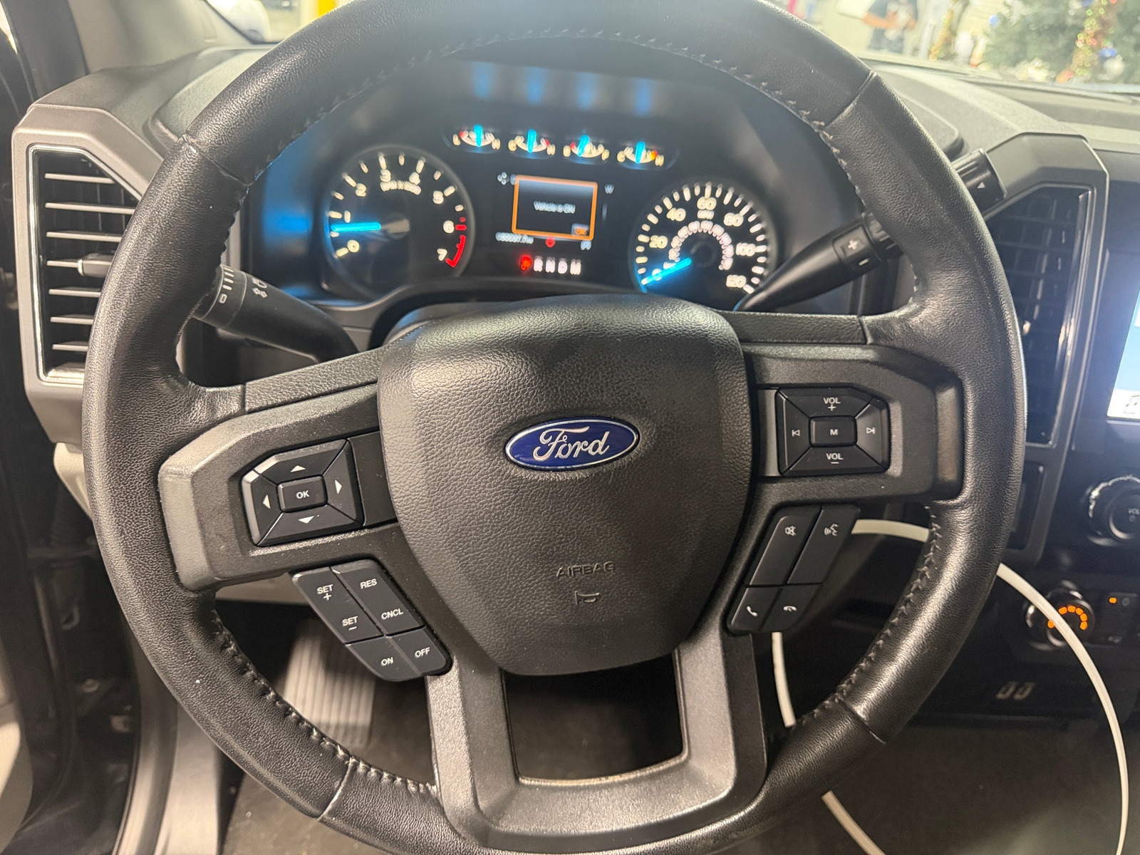 Thumbnail: 2019 Ford Econoline - 5