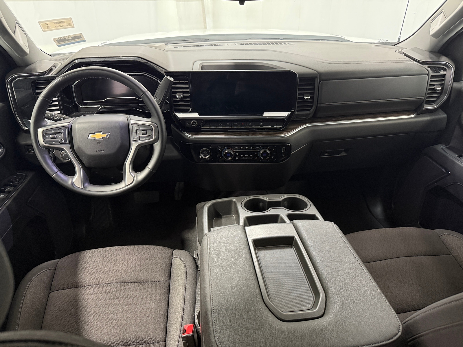 Thumbnail: 2024 Chevrolet Silverado 1500 - 3