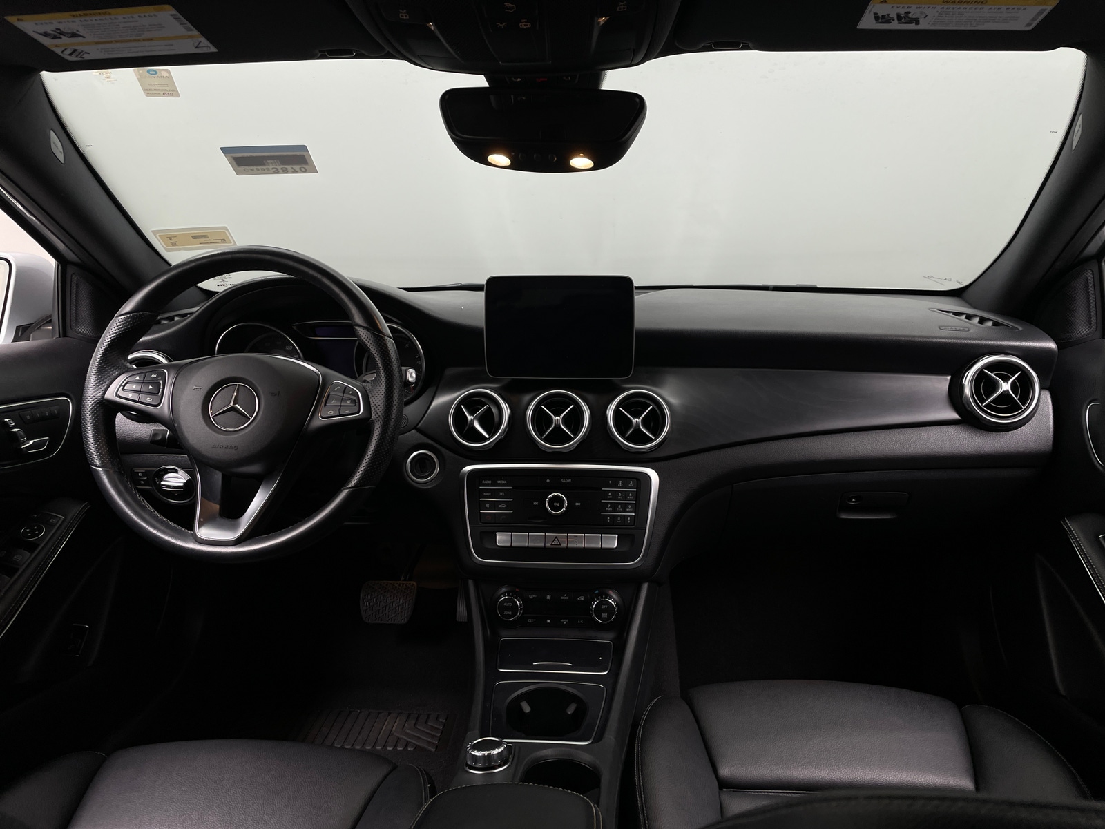 Thumbnail: 2019 Mercedes-Benz GLA - 2