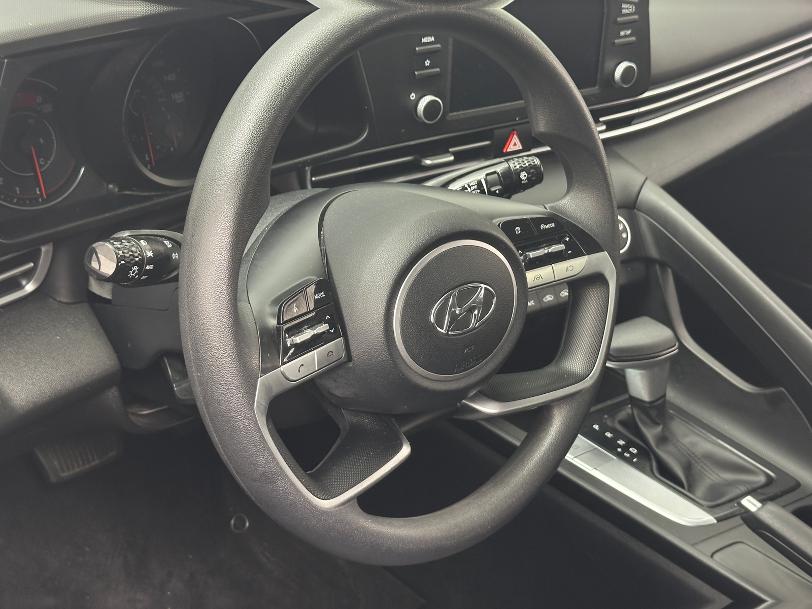 Thumbnail: 2022 Hyundai Elantra - 5