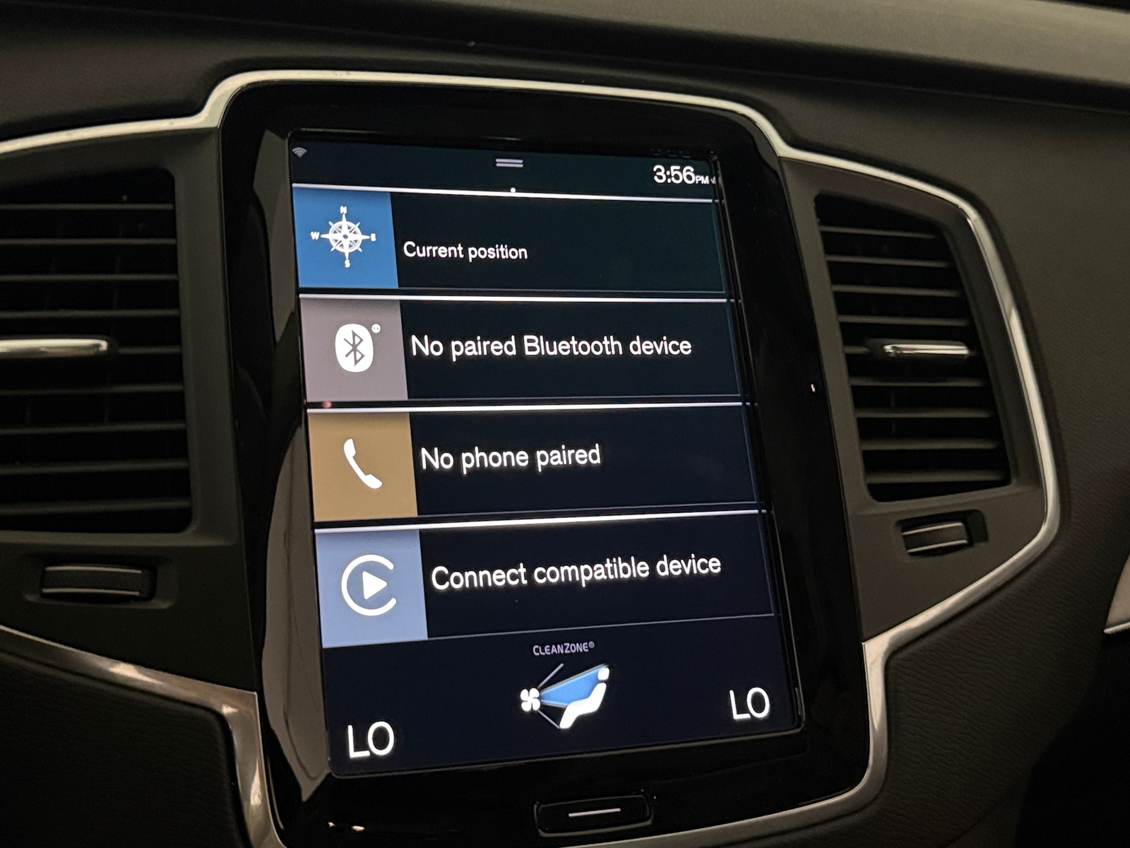 Thumbnail: 2022 Volvo XC90 - 3