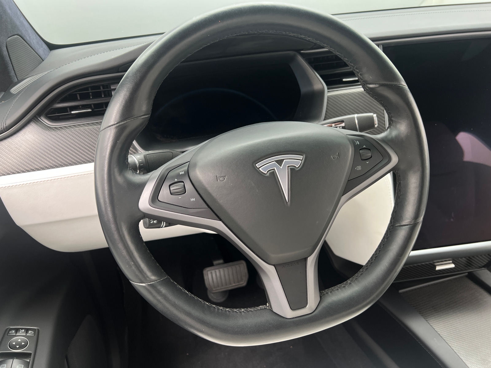 Thumbnail: 2018 Tesla Model X - 4