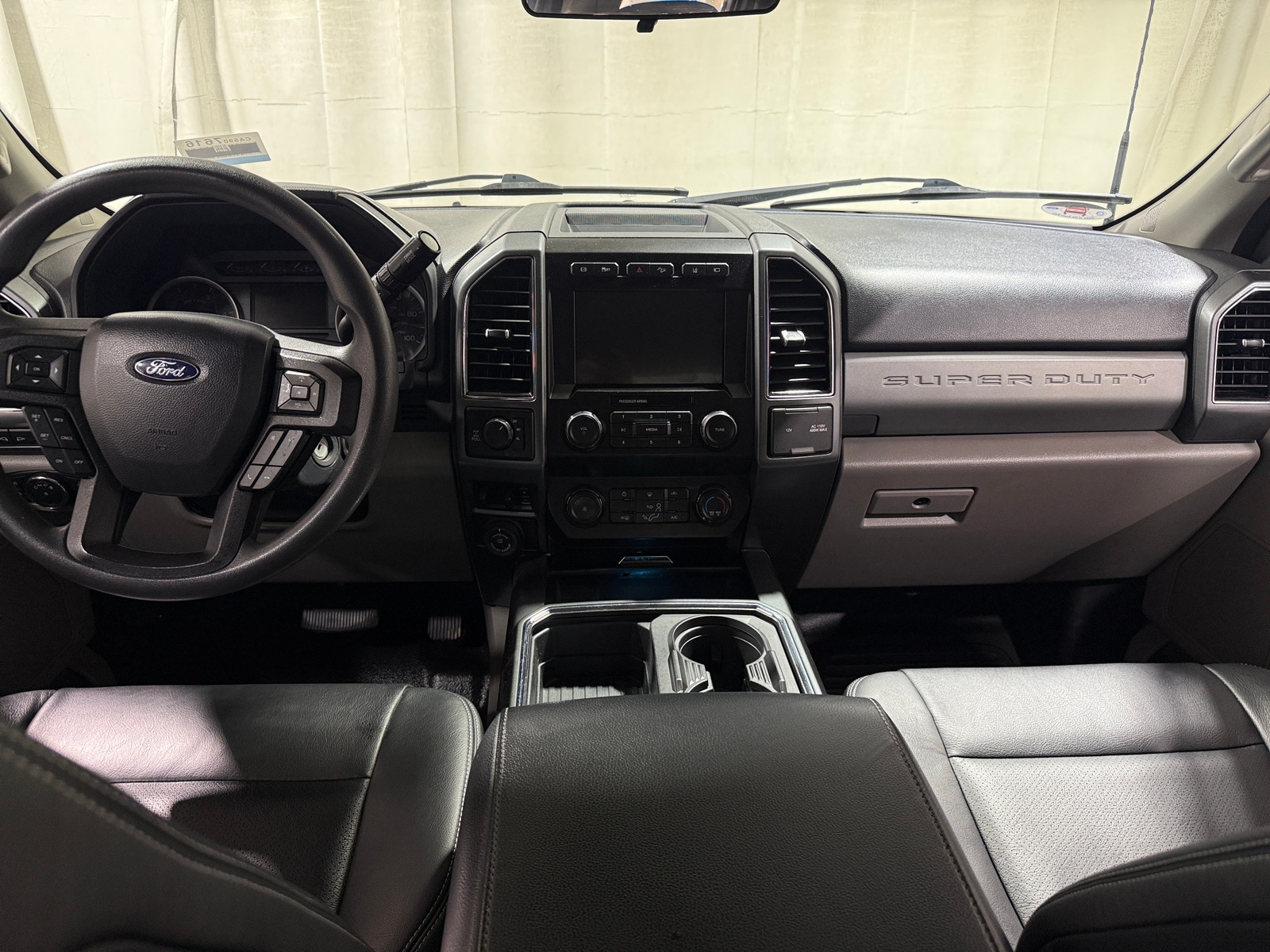 Thumbnail: 2022 Ford Econoline - 3