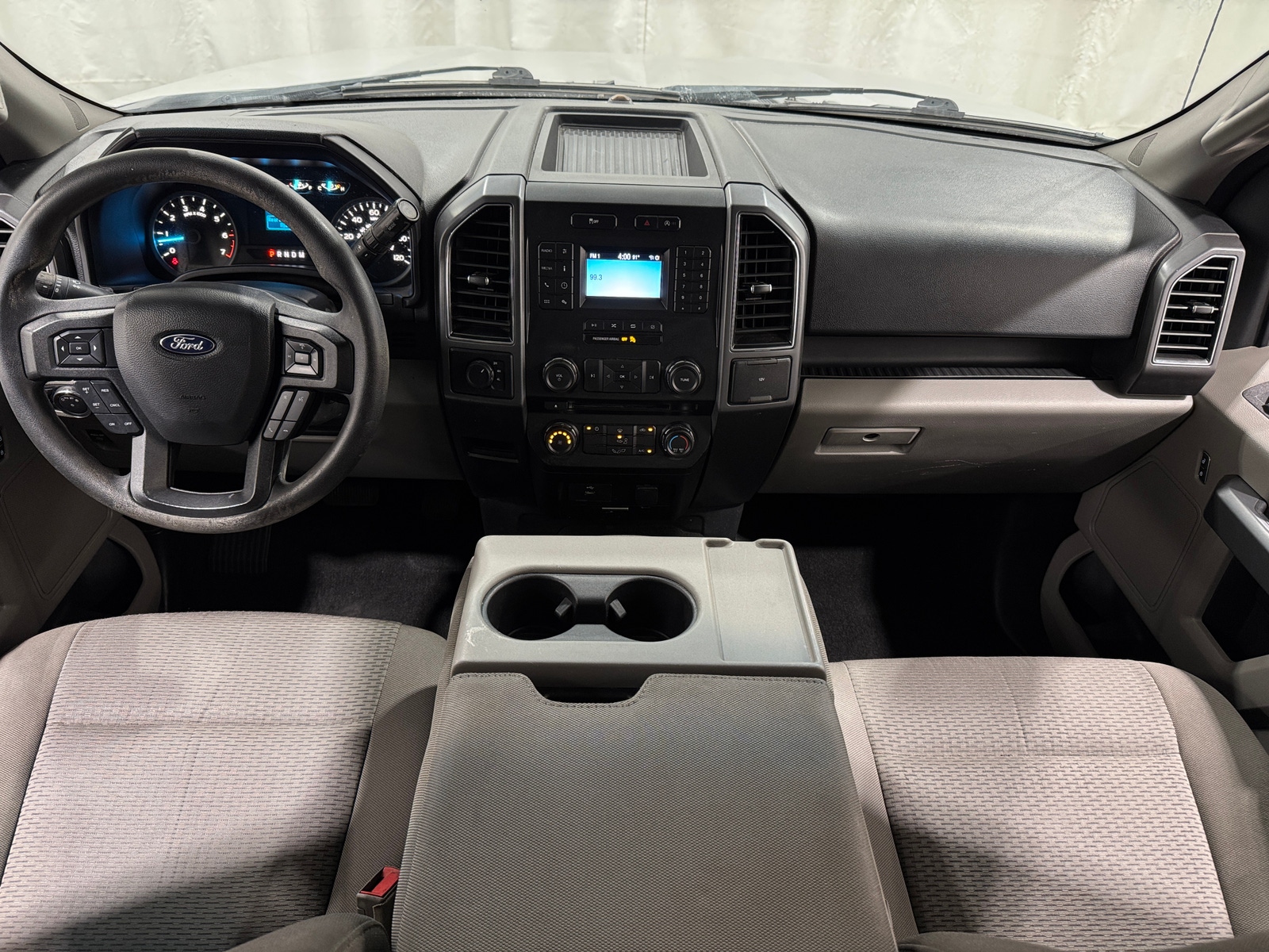 Thumbnail: 2018 Ford Econoline - 3