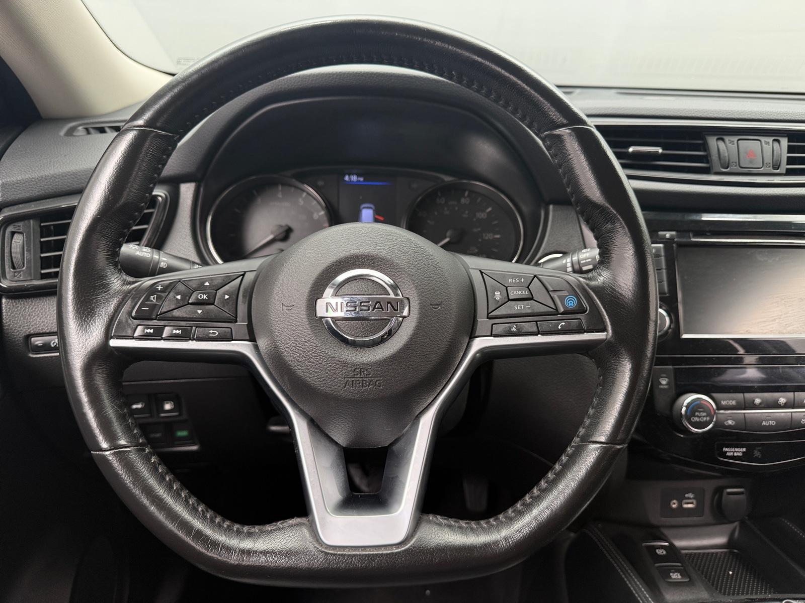 Thumbnail: 2018 Nissan Rogue - 4