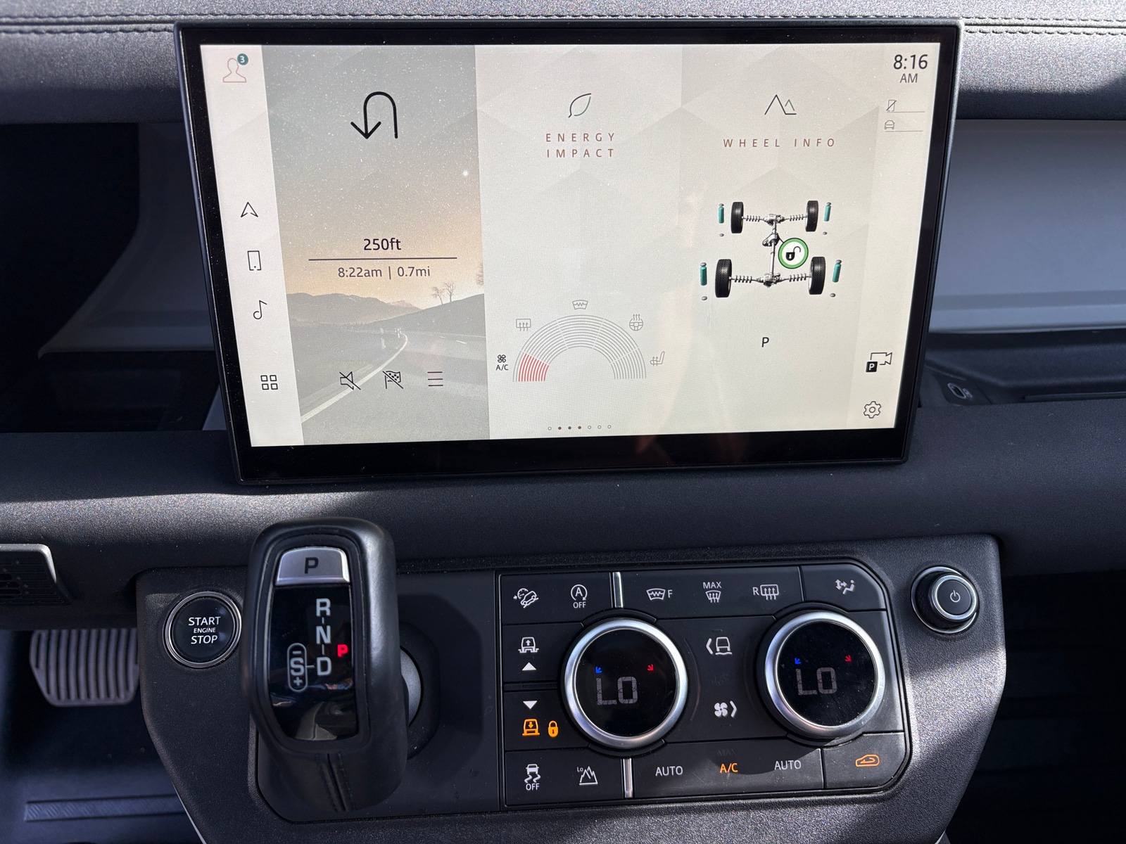Thumbnail: 2023 Land Rover Defender - 3