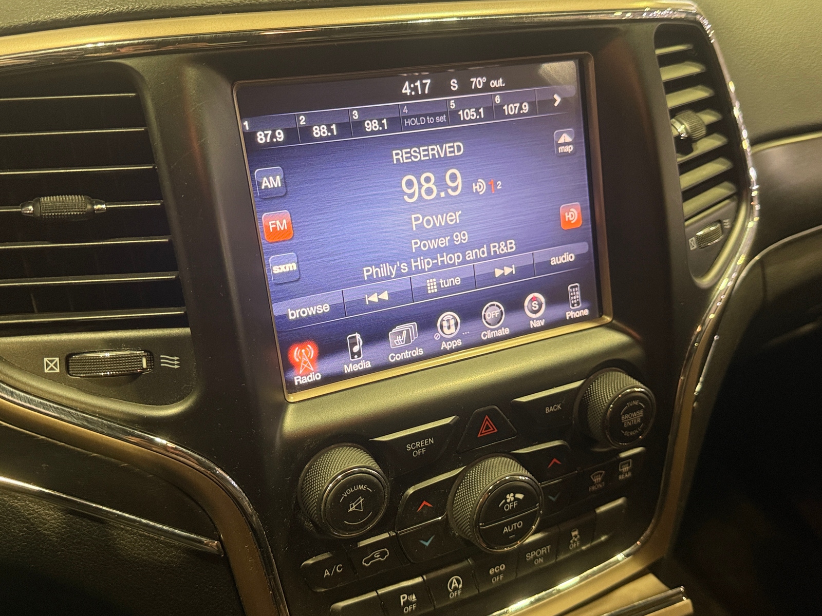 Thumbnail: 2016 Jeep Grand Cherokee - 3