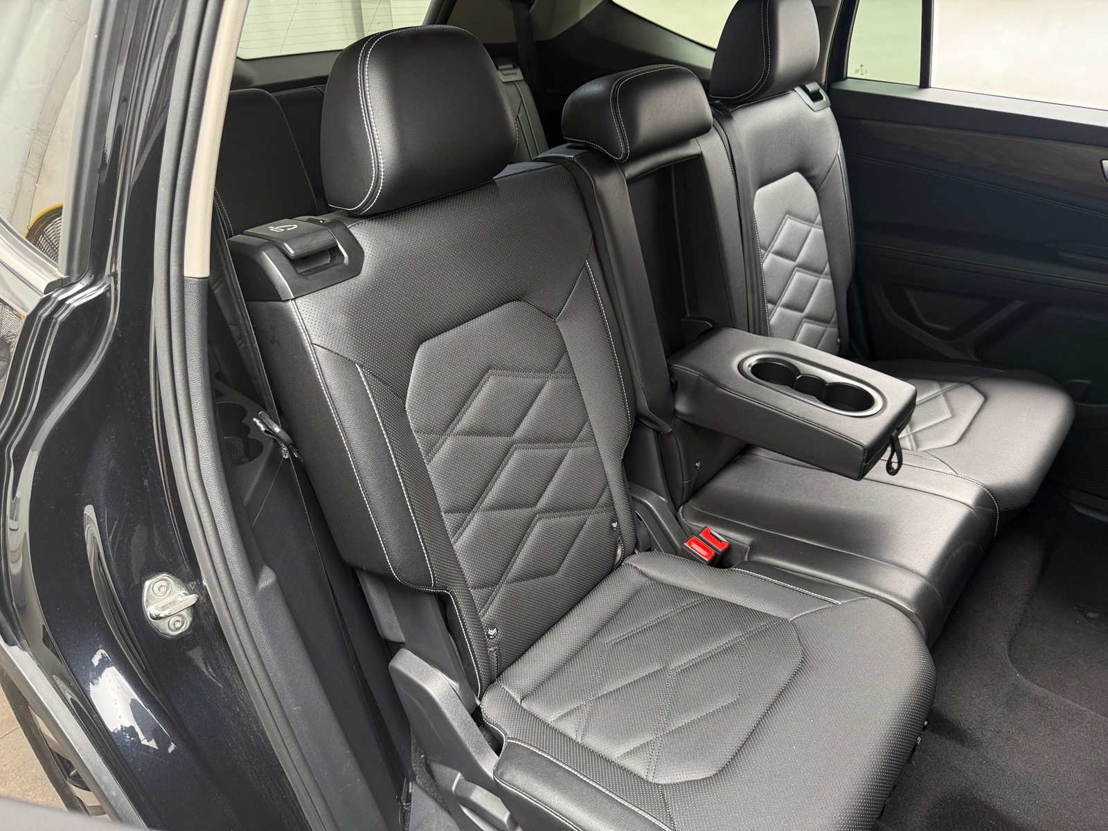 Thumbnail: 2024 Volkswagen Atlas - 5