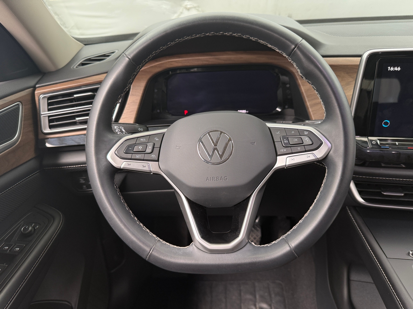 Thumbnail: 2024 Volkswagen Atlas - 4