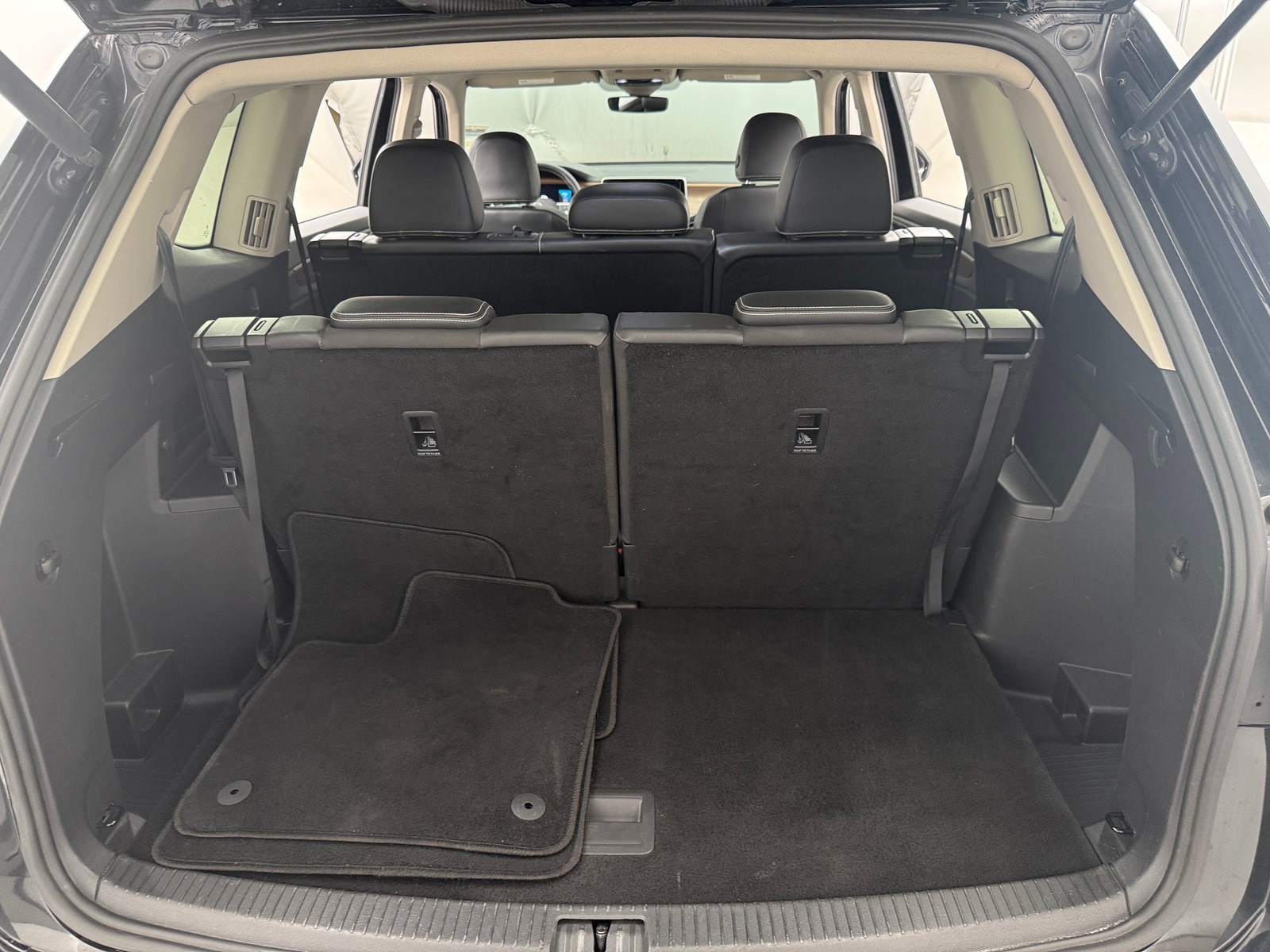 Thumbnail: 2024 Volkswagen Atlas - 6