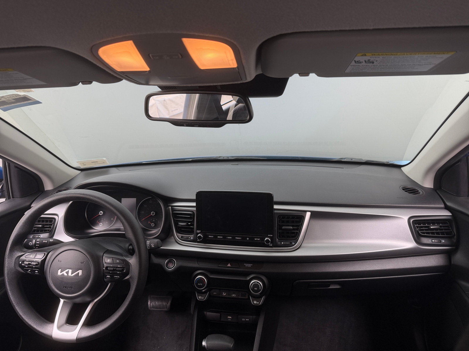Thumbnail: 2023 Kia Rio - 3