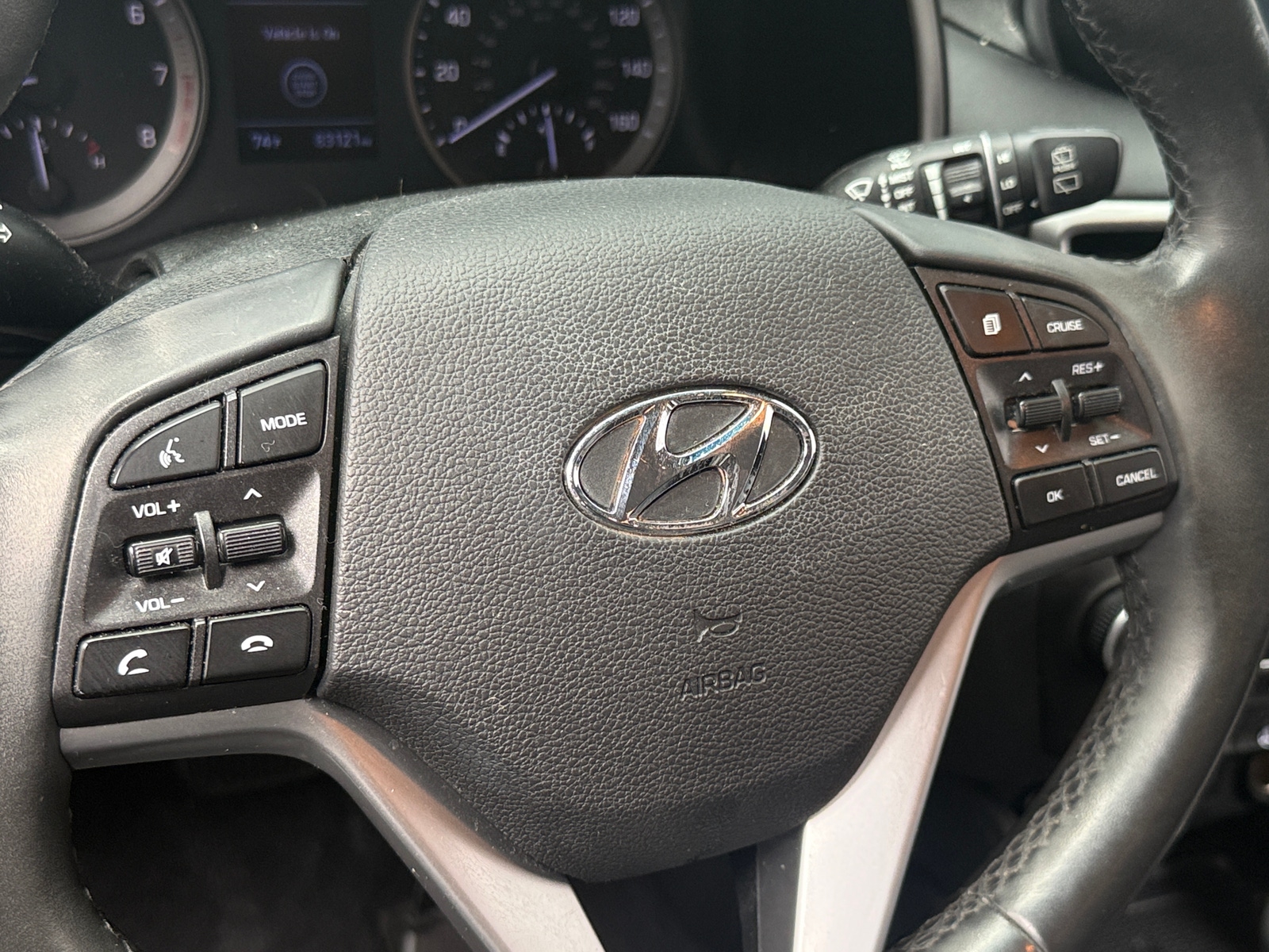 Thumbnail: 2019 Hyundai Tucson - 4