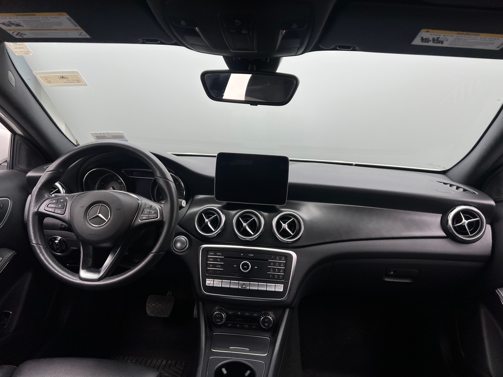 Thumbnail: 2019 Mercedes-Benz GLA - 2