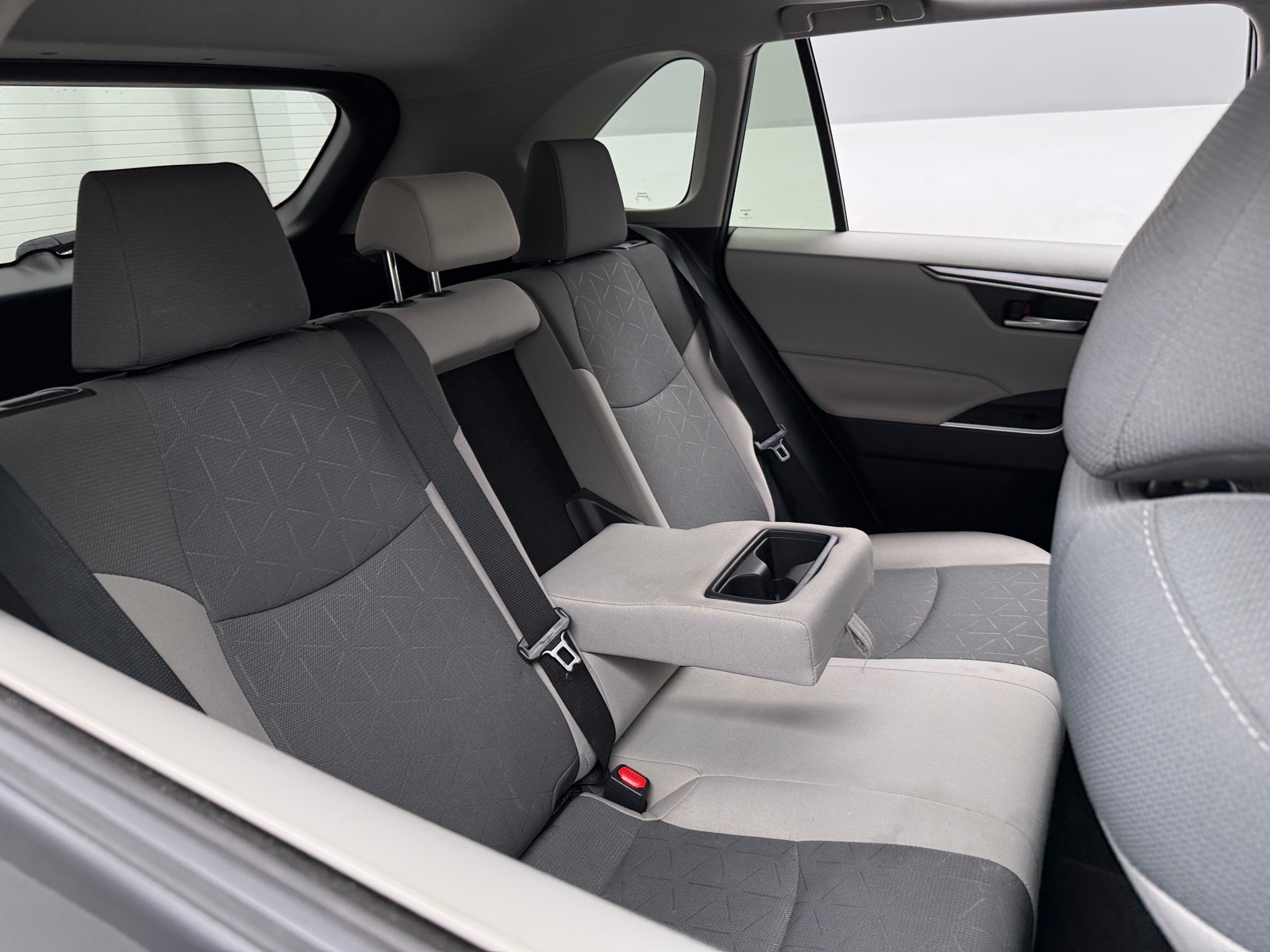 Thumbnail: 2019 Toyota RAV4 - 6