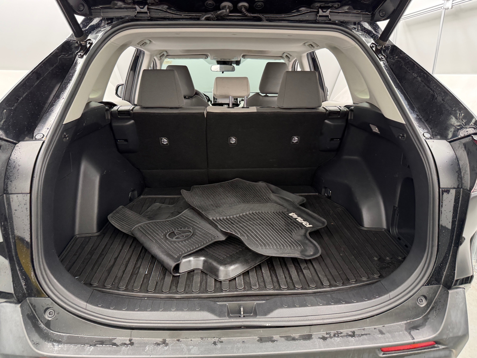 Thumbnail: 2019 Toyota RAV4 - 7
