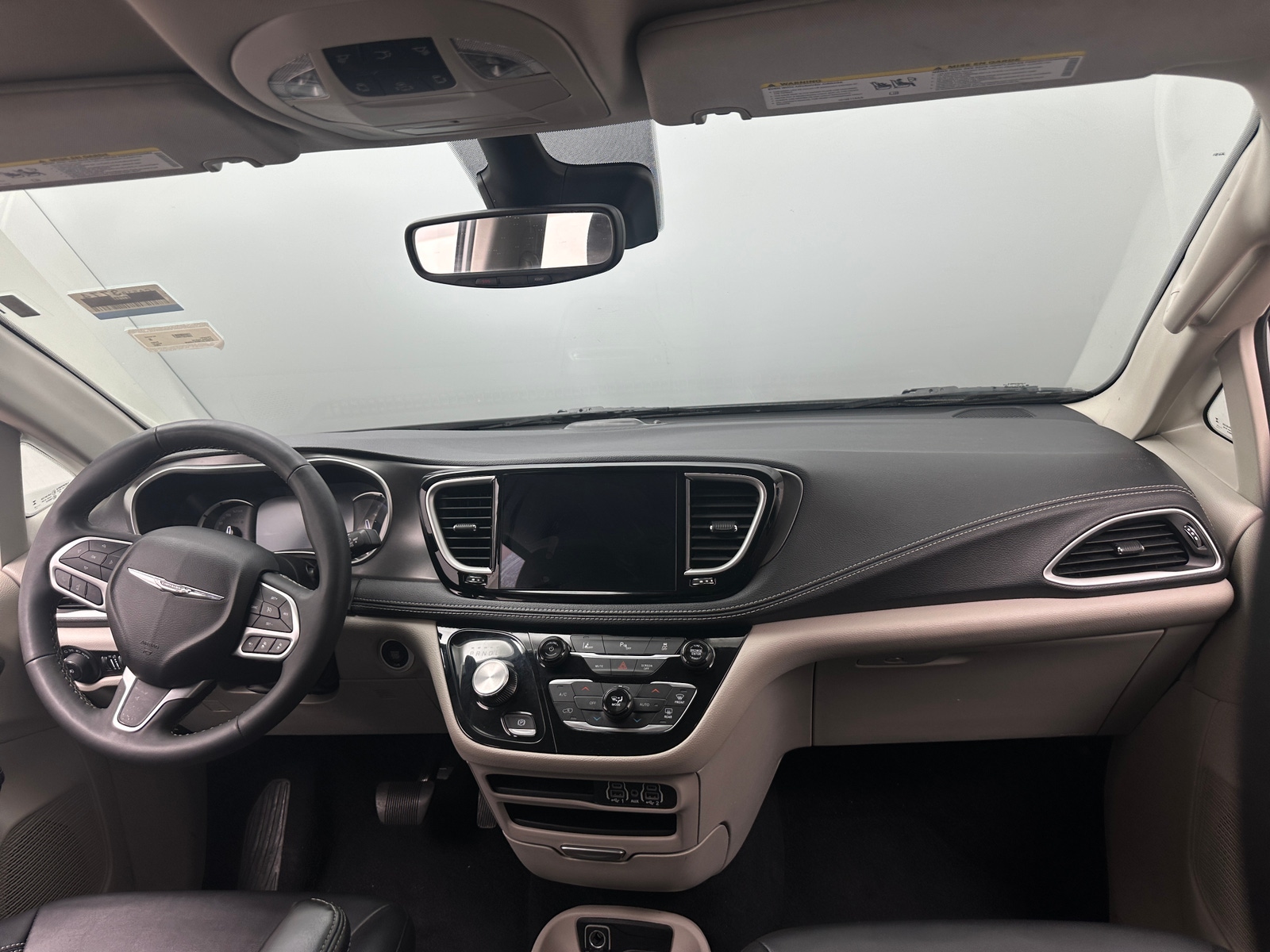 Thumbnail: 2024 Chrysler Pacifica - 2