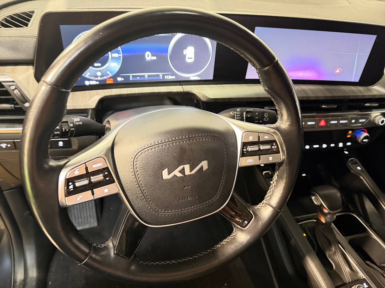 Thumbnail: 2023 Kia Telluride - 4